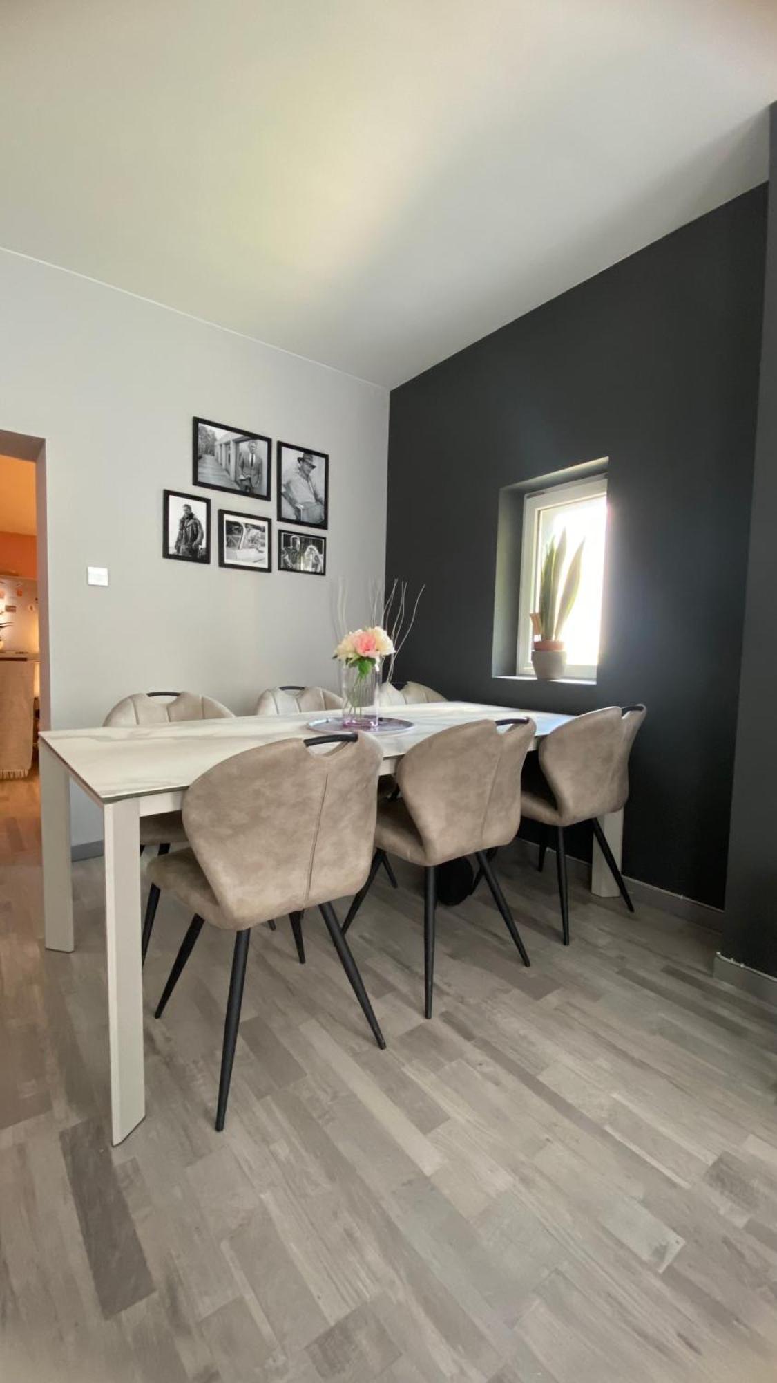 Next2Airport - Appartement House Of Lions Ransart Exterior photo
